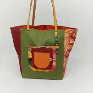 Sac kaki et bordeaux avec anses en cuir camel maroquinerie artisanale à Béziers